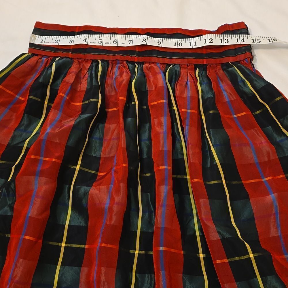 - Daniel Hechter Paris vintage pladed/plaid skirt size 12 - Picture 4 of 11
